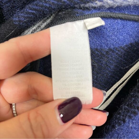 Donna Karan Collection Wool Fringe Vest M - Picture 4 of 6